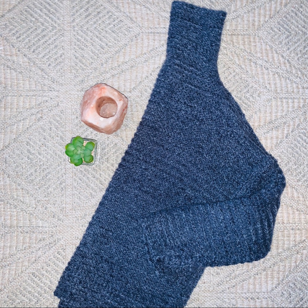 LIGHTLY WORN AE mock neck chenille sweater